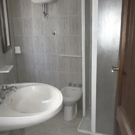 - Paradisiacal Beaches And Services Apartman San Teodoro